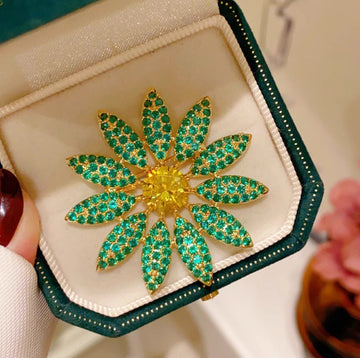 XSB170 - Green Flower Saree Brooch